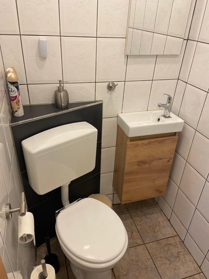 Traumhaftes Ferienhaus Husen Esterno foto